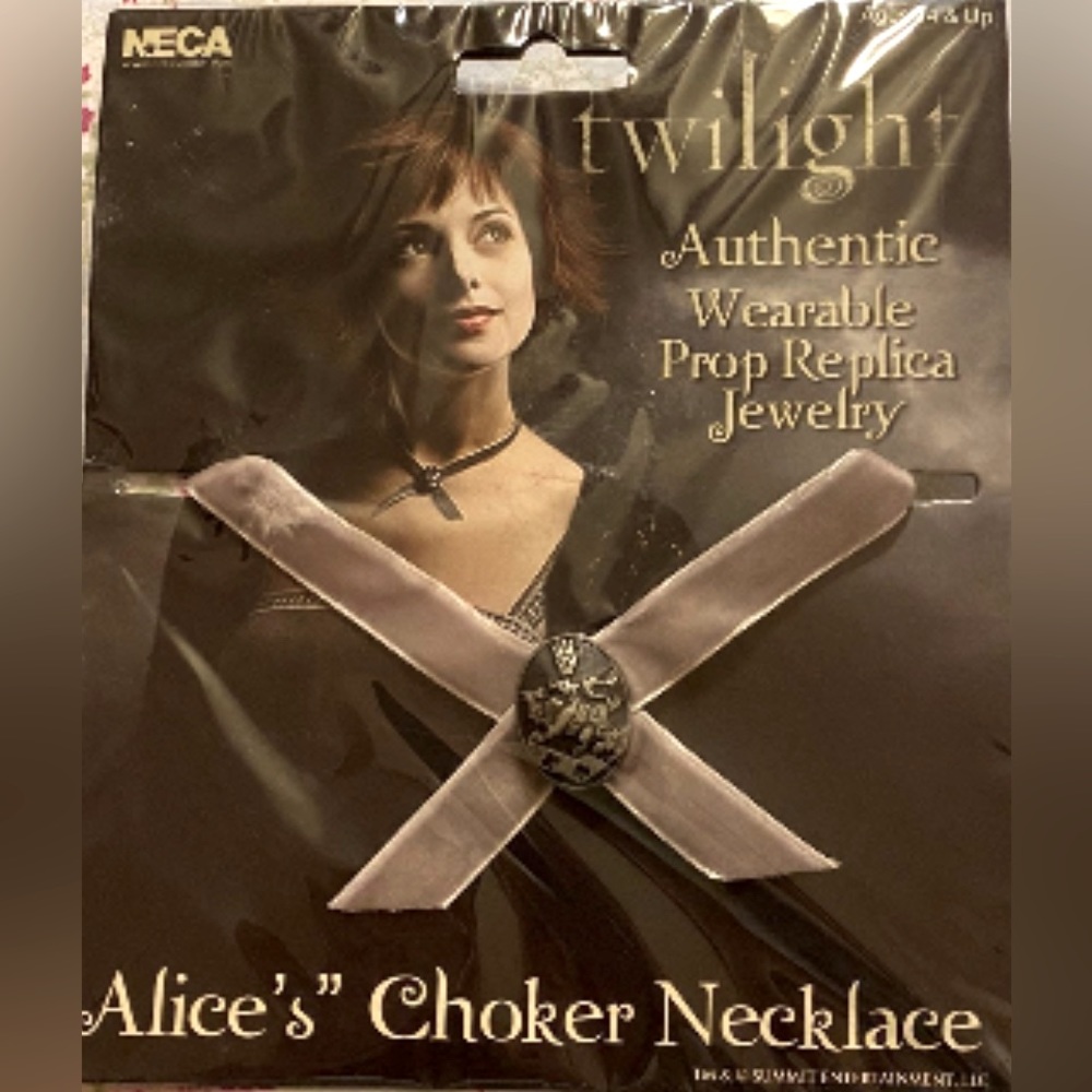 Alice Cullen choker necklace